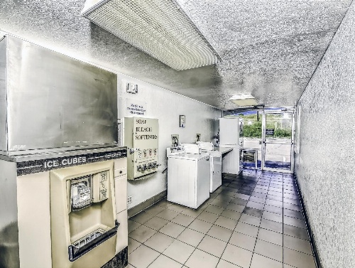 Motel 6-Colorado Springs, CO image 1