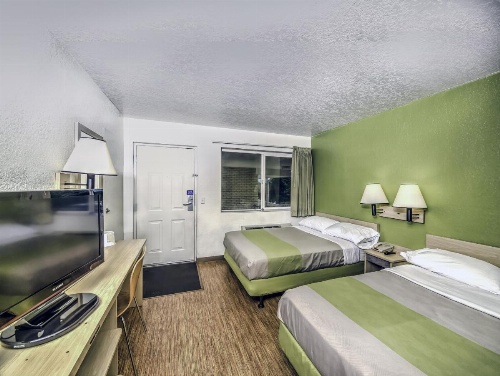 Motel 6-Colorado Springs, CO image 9